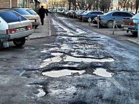 В Саратове прошел автопробег против плохих дорог