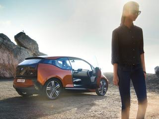 Электрическое купе BMW i3 получило «путевку» на конвейер