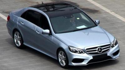 Удлиненный Mercedes E-Class заснят по дороге в Шанхай