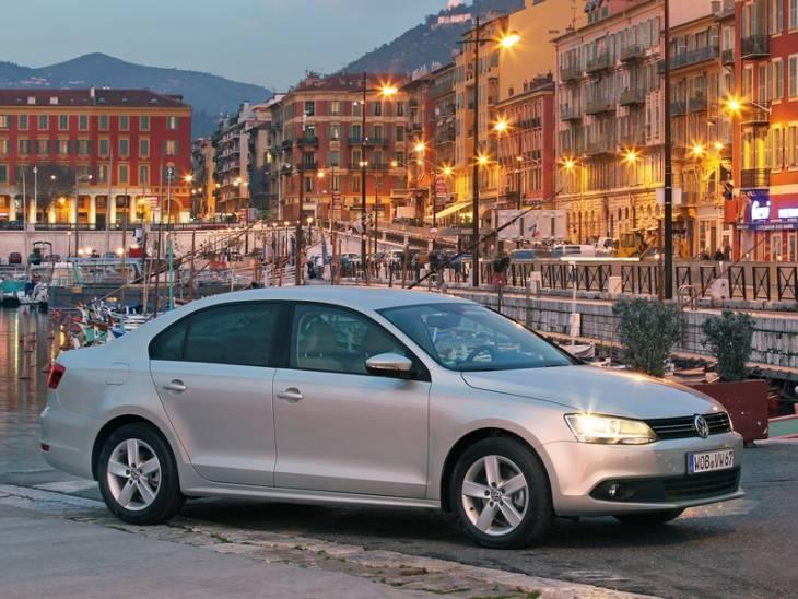 Новая модель седана Volkswagen Jetta получила цены в России