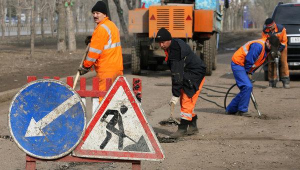 Сотрудники томской ГИБДД перекрыли размытую дорогу до Межениновки