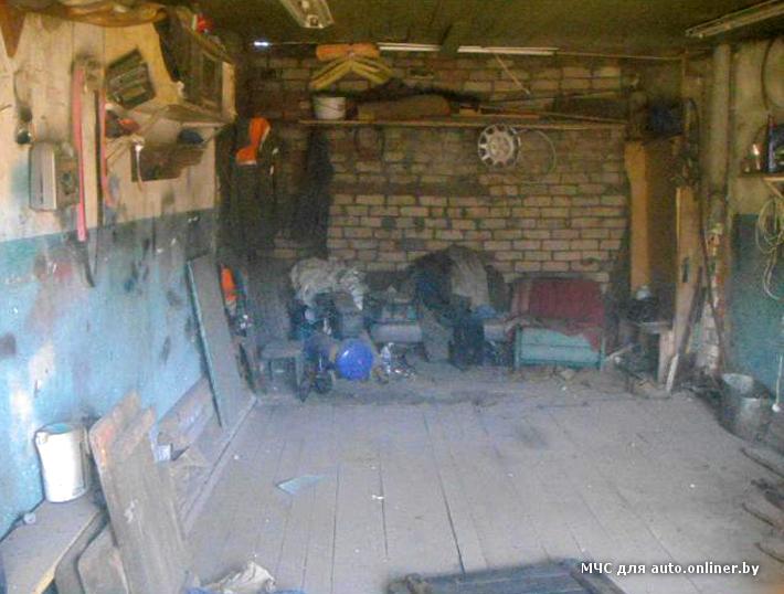 Двое мужчин получили ожоги из-за вспышки паров в гараже в Минске