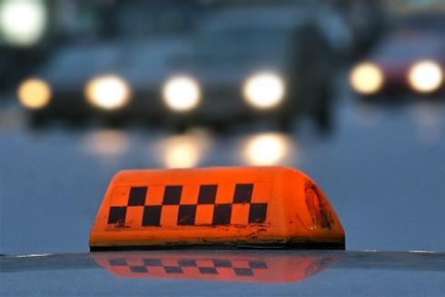 Под Астраханью таксист напал с ножом на пассажира