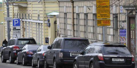 В Москве машины без номеров будут штрафоваться на пять тысяч рублей