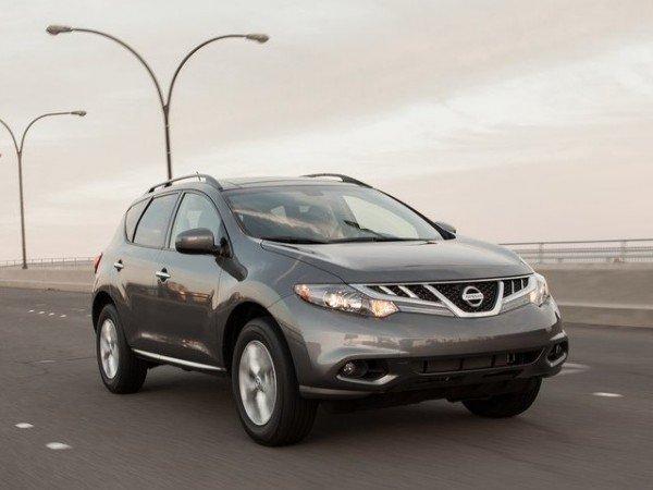 В России объявлены цены на кроссовер Nissan Murano образца 2013 года