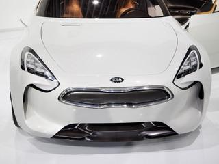 Спортивный седан Kia GT появится через два года