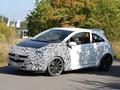 Новую Opel Corsa OPC заметили на тестах